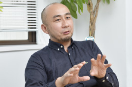RYOPLUS株式会社  |  代表取締役  小林 良